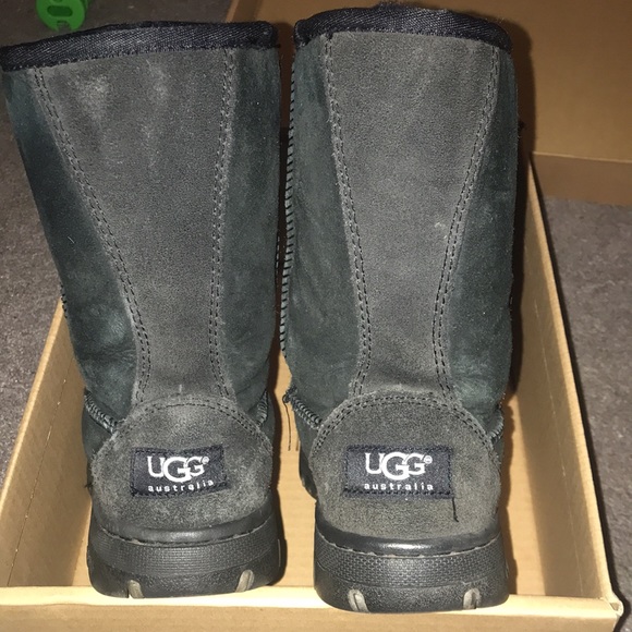 Black Ugg Boots K Classic - Picture 4 of 6